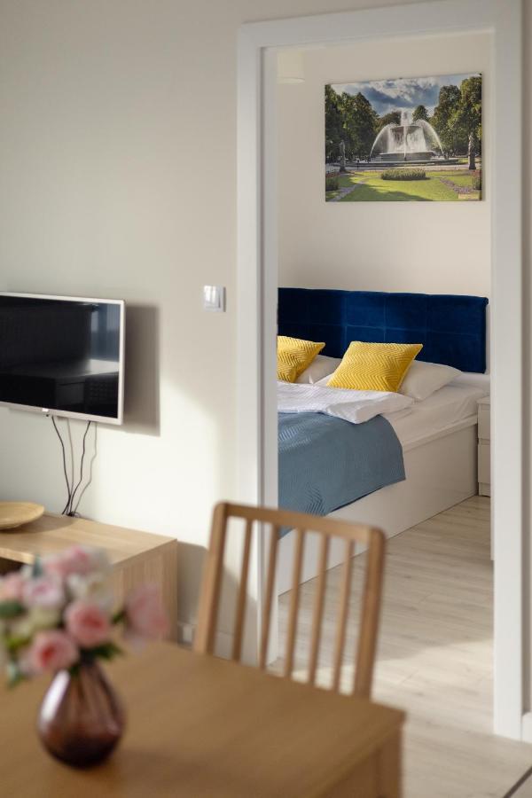 Wola Chic Blue Апартаменти *